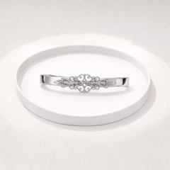 Royal Touch (Barrette)