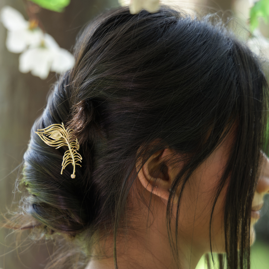 Divine Feather (French HairPin)