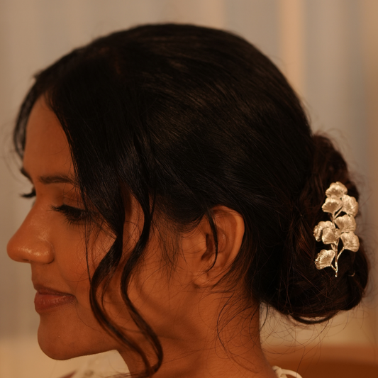 Gulmohar Grace (French HairPin)