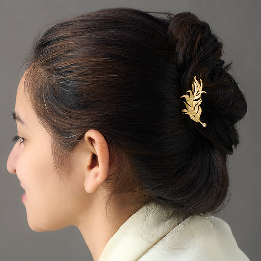 Dove Drift (French HairPin)